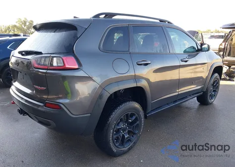 2023 Jeep Cherokee Trailhawk 4X4 z USA, uszkodzony, nr VIN 1C4PJMBN0PD111937